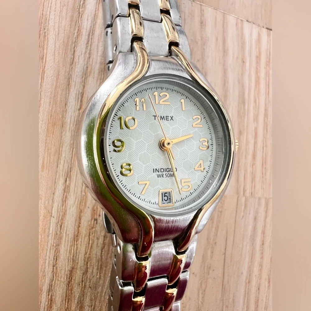 Timex indiglo two-tone ladies dress watch NEW BATTERY